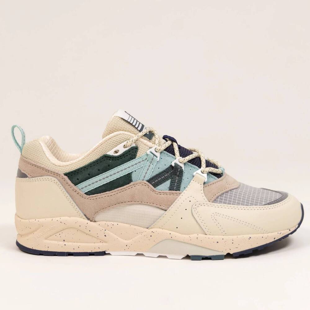 NEW KARHU unisex suede fusion 2.0 sneakers in lily white, surf spray